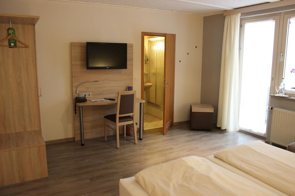Hotel Dreimaedelhaus Espelkamp-Mittwald Extérieur photo