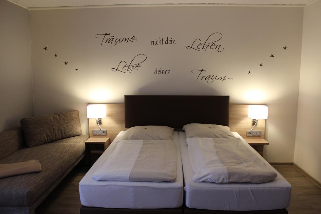 Hotel Dreimaedelhaus Espelkamp-Mittwald Extérieur photo